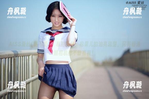 AISS爱丝(钻石版) - 私拍图包：松果儿的油亮造型，闪亮得连照相机都不敢直视！