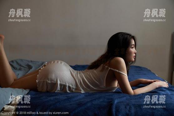 MiiTao蜜桃社-伊素妍 MiiTao蜜桃社 - 看伊素妍变身礼服女王,全集与原图一手拿下,别让眼镜被闪到!