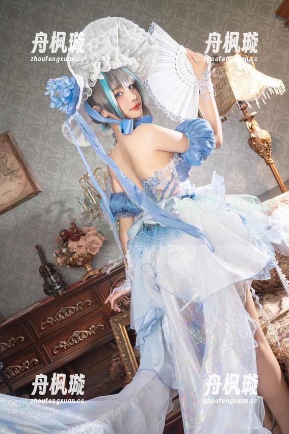 Momoko葵葵 怪了,全套Momoko葵葵的原图,这就是可畏的本质吗?