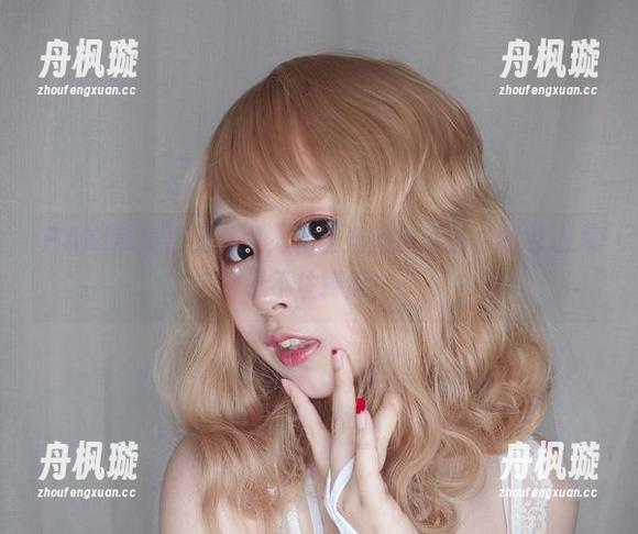 PAKI草莓酱 PAKI草莓酱兔女郎,无圣光的角落里,图包让人忍不住捧腹!