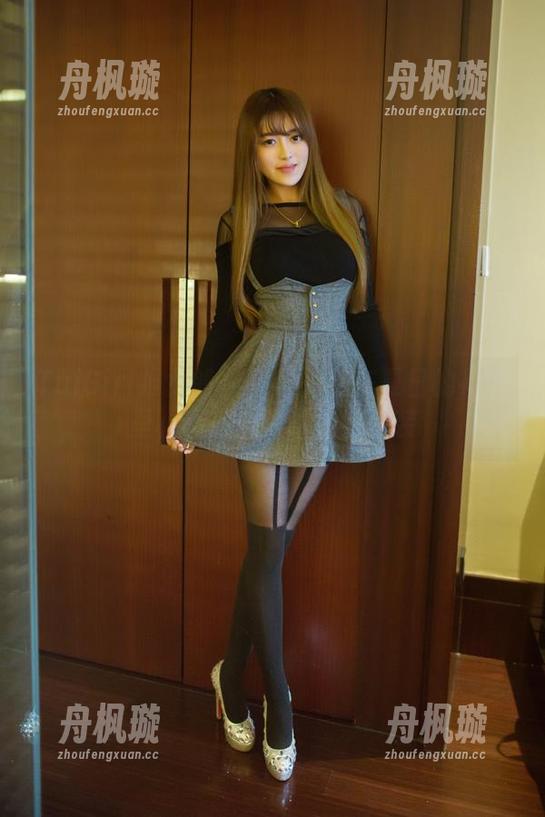 TuiGirl推女郎-王李丹尼 TuiGirl推女郎 - 王李丹尼在夏日的花坛里,图片合集来气氛包装