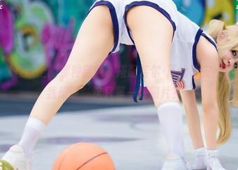 Umeko J在线上的那种随意,搭配吉尔·瓦伦蒂安,资源多到让我想说“这只是一张照片?”