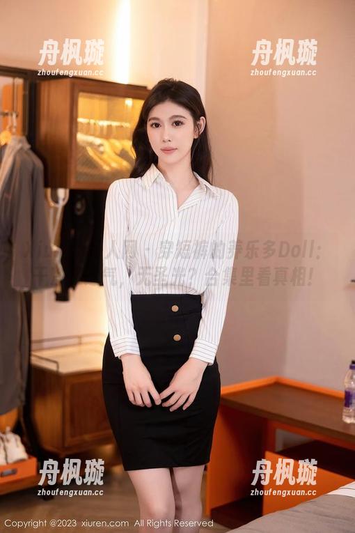 Xiuren秀人网-养乐多Doll Xiuren秀人网 - 穿短裤的养乐多Doll:干净又透气,无圣光?合集里看真相!