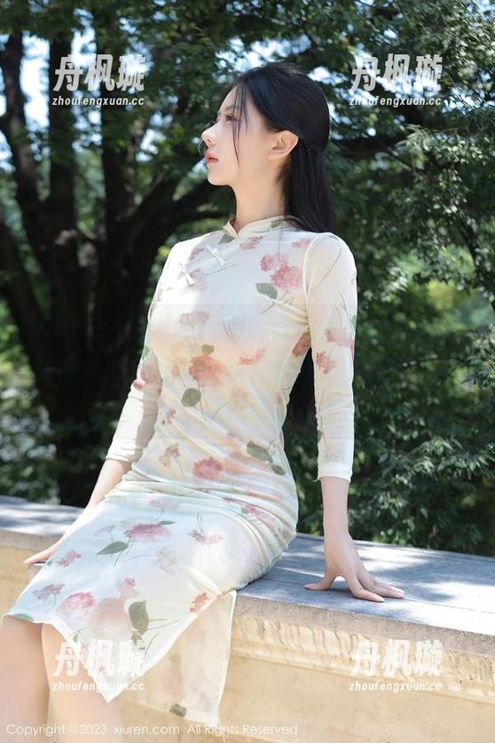 Xiuren秀人网-叶佳颐 Xiuren秀人网 - 别说我没提醒你,最新图集里叶佳颐的白丝,好巧妙,视觉上有点撩动!