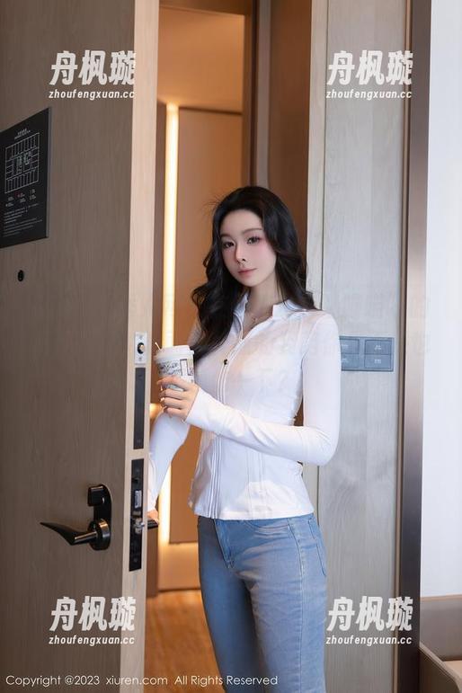 Xiuren秀人网 - 在线欣赏“奶喵喵”的御姐写真，后面那种撩的姿势你是不是也想模仿一下？