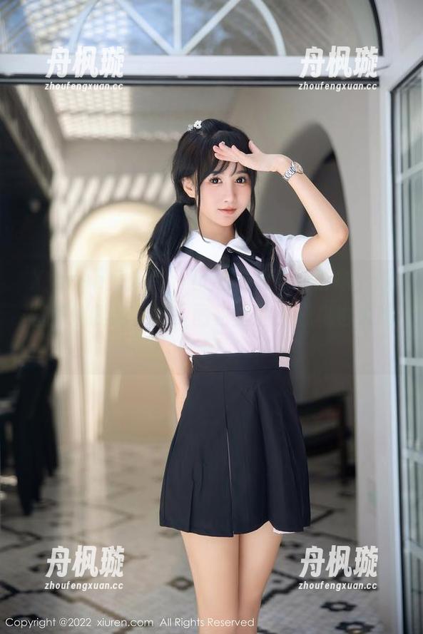 Xiuren秀人网-小逗逗 Xiuren秀人网 - 小逗逗睡衣新形象,原图点燃我的妄想,图包里的小心机也太绝了吧。
