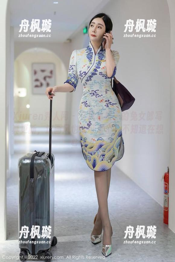 Xiuren秀人网-林乐一 Xiuren秀人网 - 又见林乐一的兔女郎写真更新,这画风也太可爱了,不知道在想些什么。