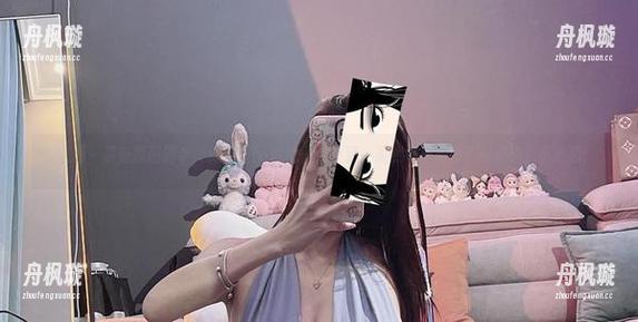 兔宝妮to 微密圈 - 最新原图到手,兔宝妮to的格子女仆装—果然每一条格子都藏着点小心思!