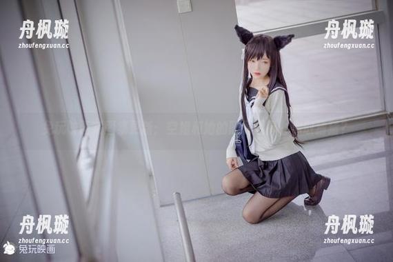 兔玩映画 兔玩映画新图集更新:空姐和她的醉酒趣事,你敢猜猜?