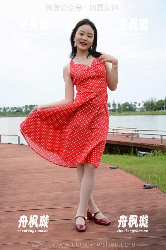 初夏女神-依依 初夏女神 - 依依教你穿和服:结果衣服皱了还是拒绝摊牌的,图包内有大招!