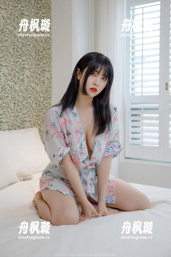 二次元里的三次元，宋哈娜(송하나)的无圣光运动合集，甚是耐人寻味。