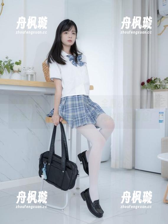 少女秩序-小满 少女秩序 - 不在视频里,全靠小满的毛衣合集让网盘热度飙升,时尚攻略下载起!