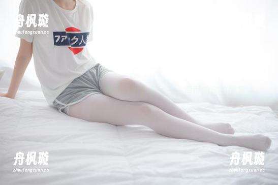 少女秩序-鹿可 少女秩序 - 一组让人挪不开眼的美图——鹿可的自拍图集。