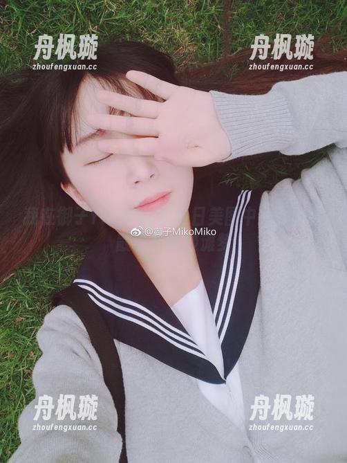 御子Yumiko 我在御子Yumiko的夏日美图中找到了失散已久的沙滩梦