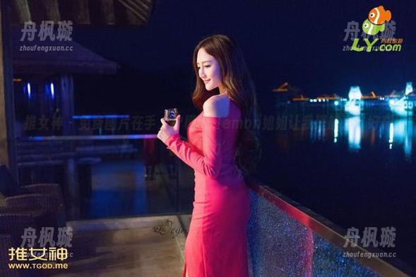 推女神-柠檬c_lemon 推女神 - 免费图片在手,柠檬c_lemon姐姐让我理解了‘好奇就是动力’。