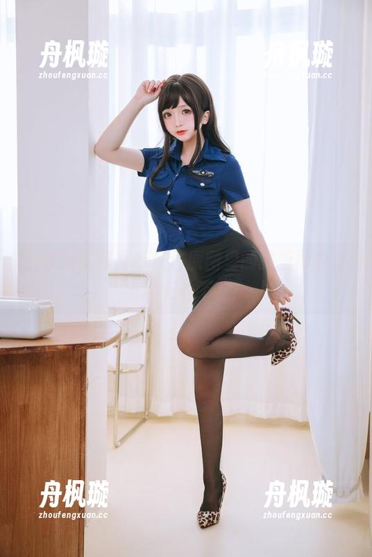 日奈娇 日奈娇的写真专场:原图里的醉酒同事,乐趣无处不在!