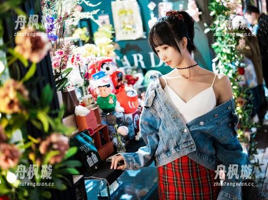 木棉棉OwO 美图中的木棉棉OwO,黑色眼睛在线发光