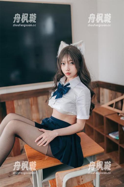 杏仁曲奇 这套图有点意思:杏仁曲奇的无圣光吊带,别有洞天!
