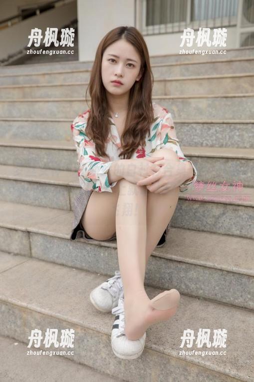 梦丝女神-王娇娇 梦丝女神 - 王娇娇的白衬衫合集-每一件都是一段小心思,穿上就让人想到风里面的飞翔!