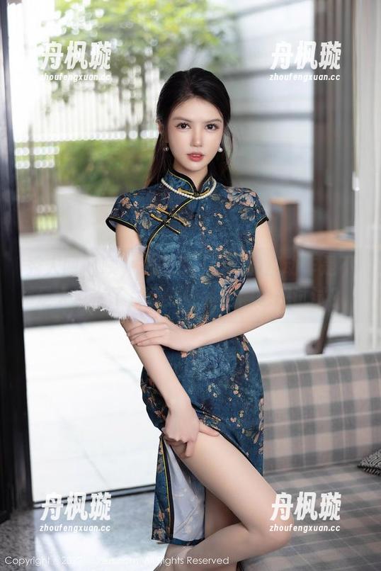 秀人网 - 咦，娜露Selena瑜伽动作是不是太自在了，竟然让我觉得也想试试？