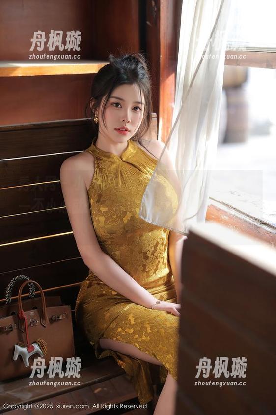 秀人网 - 小心，这制服私拍的魔力，让人一不小心就想重温校园时光，王雅姗是我真会玩！