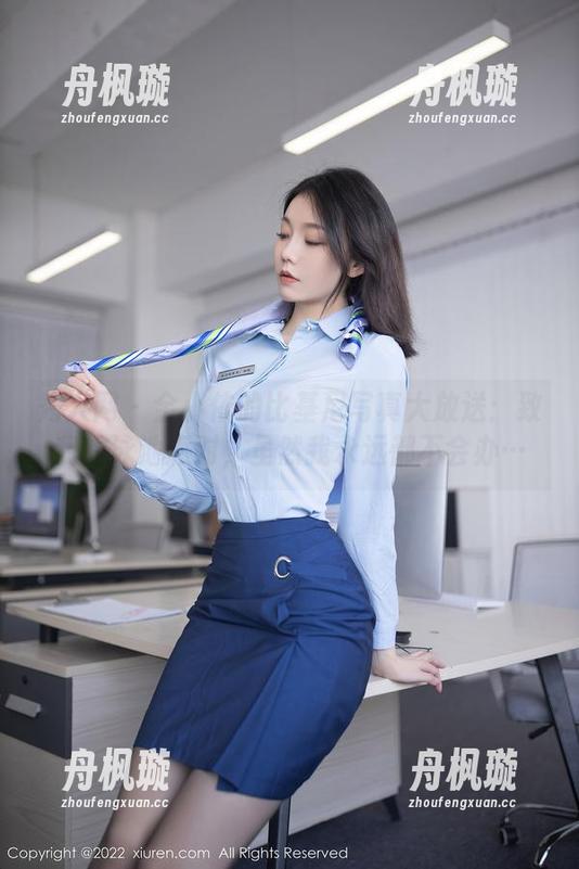 秀人网-金小依 秀人网 - 金小依的比基尼写真大放送:致我的泳池派对,虽然我永远都不会办…