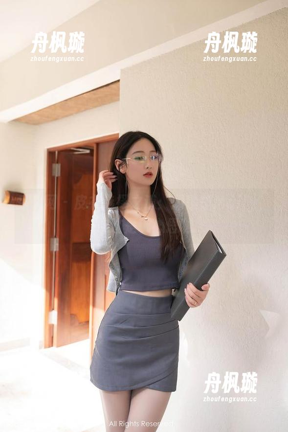 秀人网-顾楚楚Maily 秀人网 - 皮衣选择之道:顾楚楚Maily,你这是玩心思啊