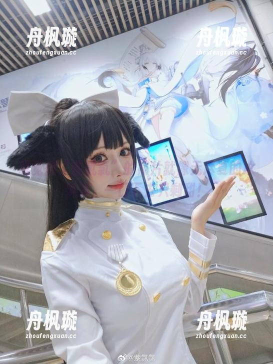 紫氯氯 我觉得“紫氯氯”的照片就像无尽夏的冰淇淋,一口下去只剩甜!