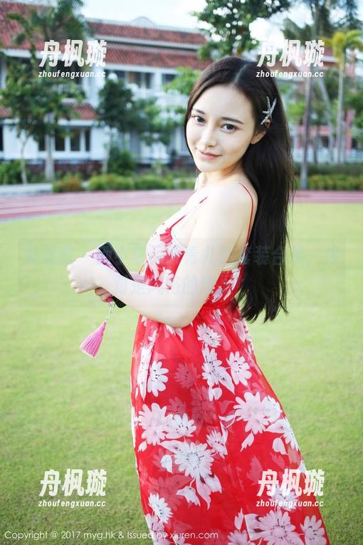 美媛馆-杨晓青儿 美媛馆 - 别小看杨晓青儿的套装合集,绝对是风格的劈叉!