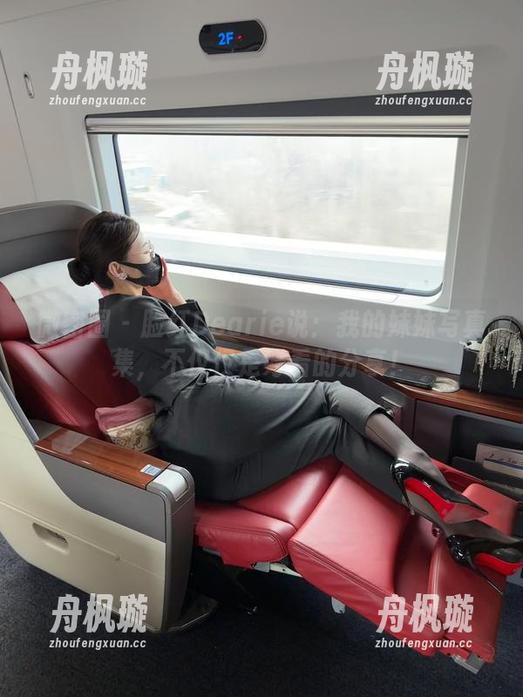 脸红Dearie 微密圈 - 脸红Dearie说:我的妹妹写真集,不仅仅是好看的分享!