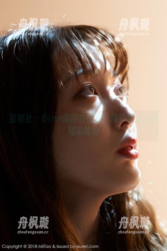 蜜桃社-Gina 蜜桃社 - Gina的黑白图集:简约到让人不知说啥好