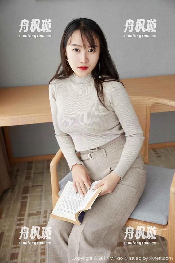 蜜桃社-小魔女lily 蜜桃社 - 福利来啦!小魔女lily在校园里的这些图片,好像每一张都藏着事儿。