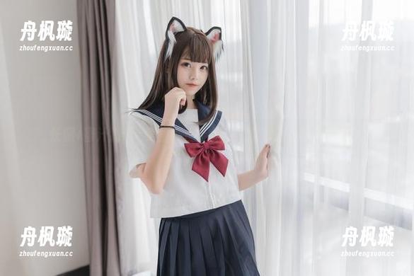 蜜汁猫裘 长腿+蜜汁猫裘=美图不止于见,怎么那么让人想停留?