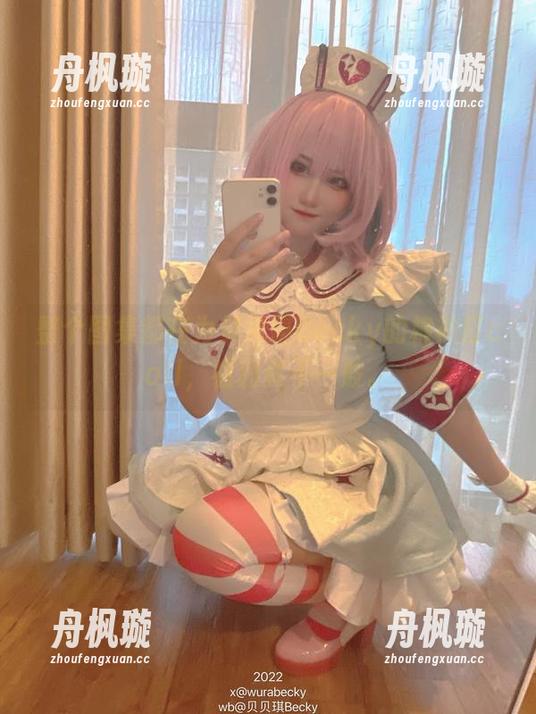 贝贝琪Becky 整个图集都在为贝贝琪Becky的棉袜打call,福利真不一般。